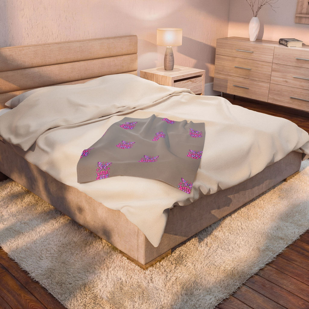 Little  Cutie Plush Velveteen Blanket
